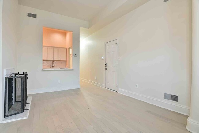 Foto del edificio - 2209 Washington Cir NW