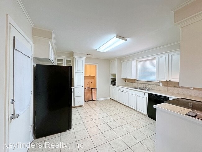 Building Photo - 3 br, 2 bath House - 5489 Fennwood Dr.