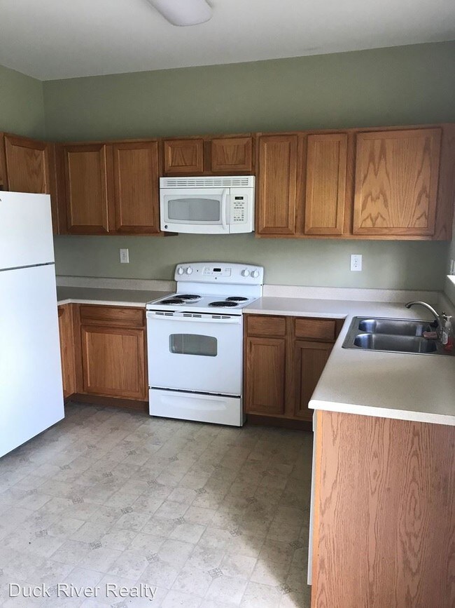 Building Photo - 2 br, 1.5 bath House - 706 Joshua St.