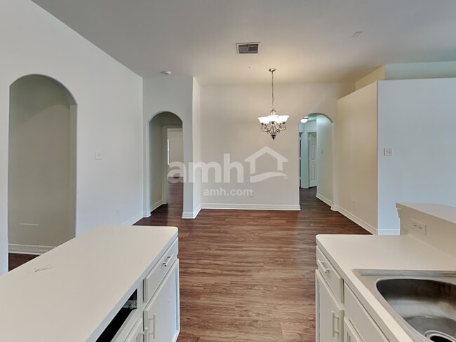 Building Photo - 19072 Hammer Ln