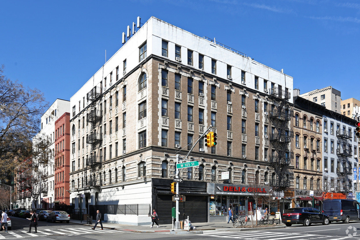 Foto principal - 201 W 105th St