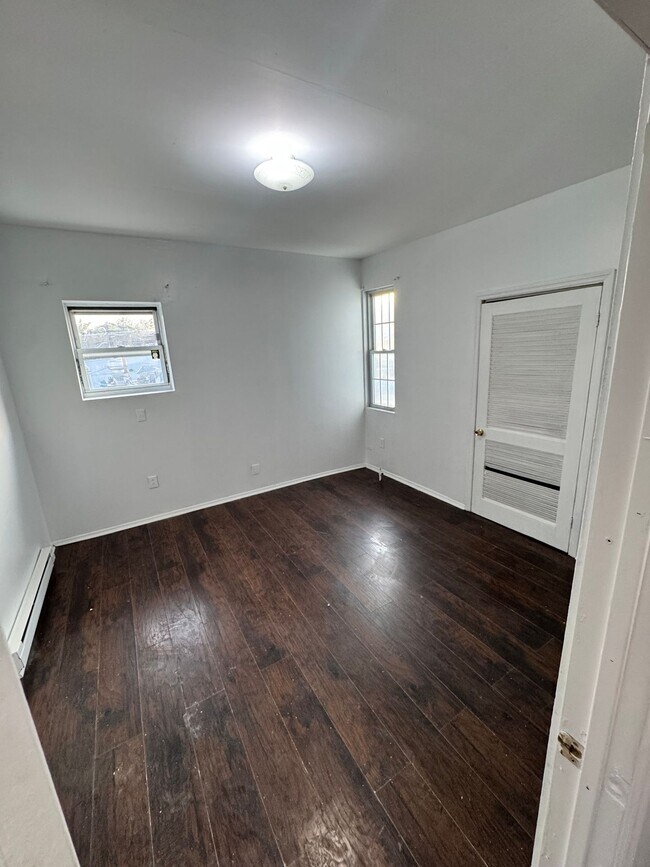 Foto del edificio - Inspected and Approved 3 Bedroom 1 Bath in Trenton