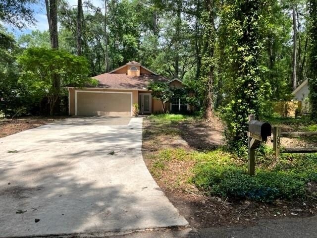 Foto principal - 1699 Folkstone Rd