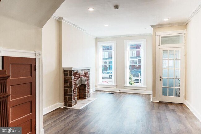 Foto del edificio - 2646 Edmondson Ave