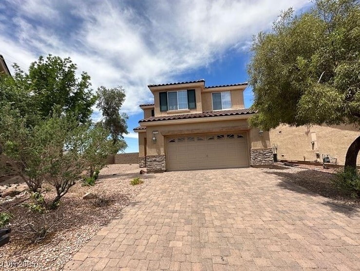 Foto principal - 2773 Drumlanrig St