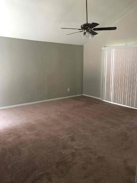 Building Photo - 6418 Ivyknoll Dr