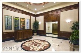 Foto del edificio - 315 E 102nd St