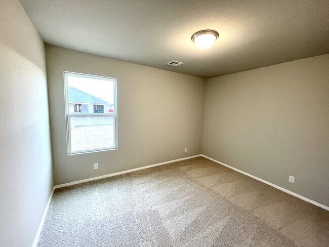 Foto del edificio - 14143 N 73rd E Ave