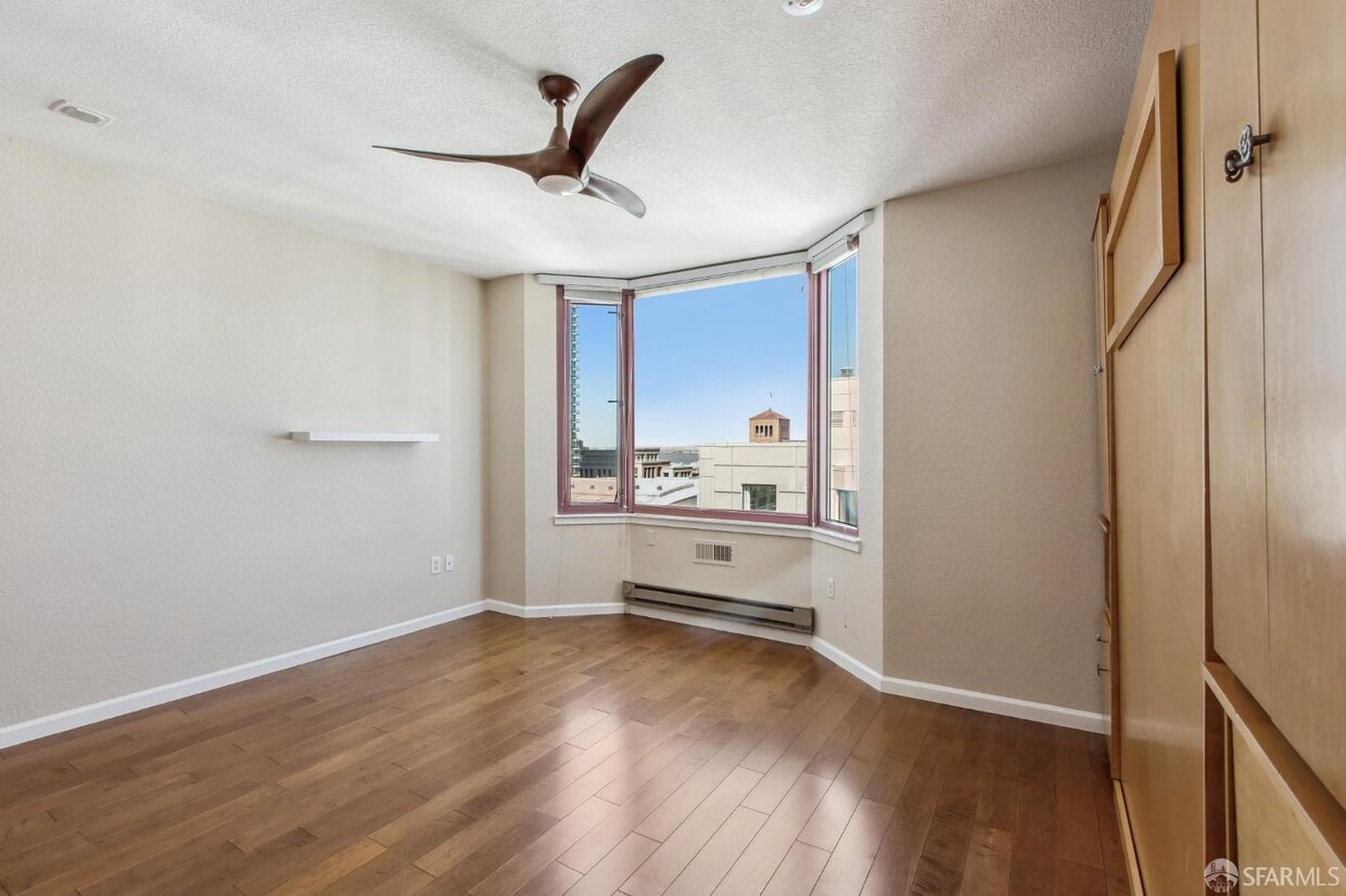 Primary Photo - 201 Harrison St