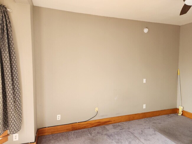Foto del edificio - Large 1 Bedroom Downtown Nashua
