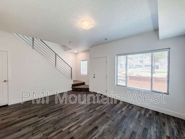 Foto del edificio - 506 W 2200 N
