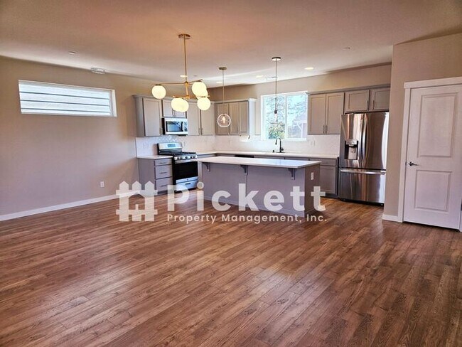 Foto del edificio - 3 Bedroom Home in Manette