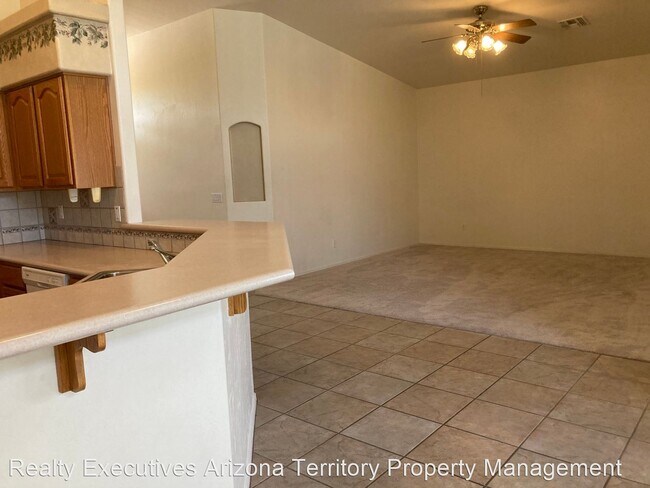 Building Photo - 3 br, 2 bath House - 3121 W. Painted Hills...