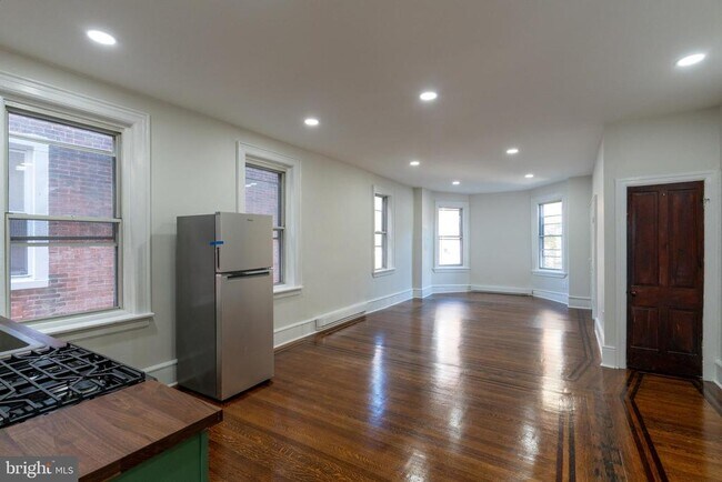 Foto del edificio - 5003 Pine St