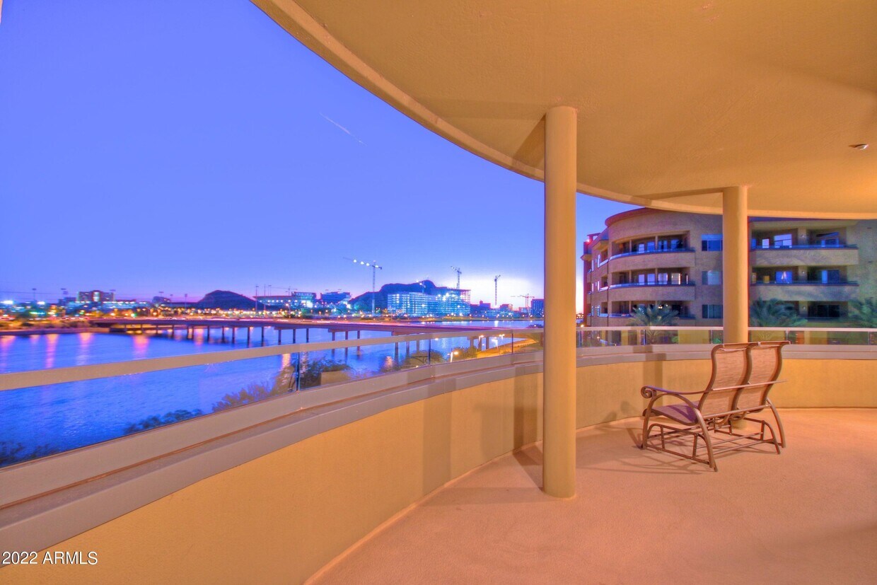 Foto principal - 945 E Playa Del Norte Dr