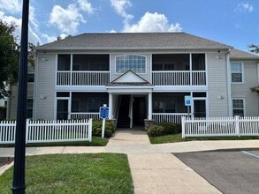 Building Photo - 2776 S Knightsbridge Cir