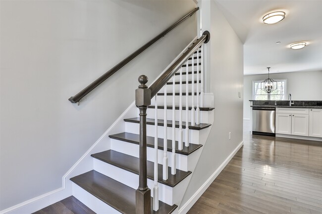 Building Photo - 181 Knollwood Way