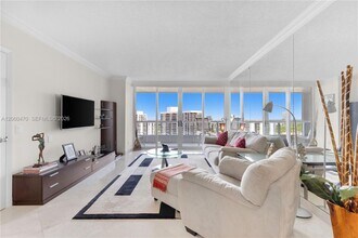 Building Photo - 21055 Yacht Club Dr