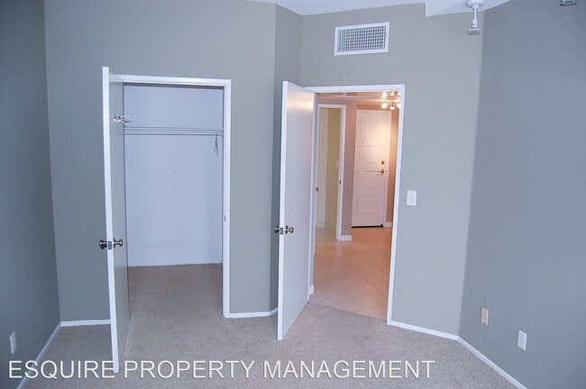 Building Photo - 1 br, 1 bath House - 865 SOUTH B ST #A1