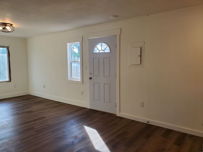 Everything Is Brand New! - Everything Is Brand New! House