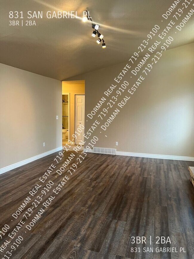 Foto del edificio - 831 San Gabriel Pl