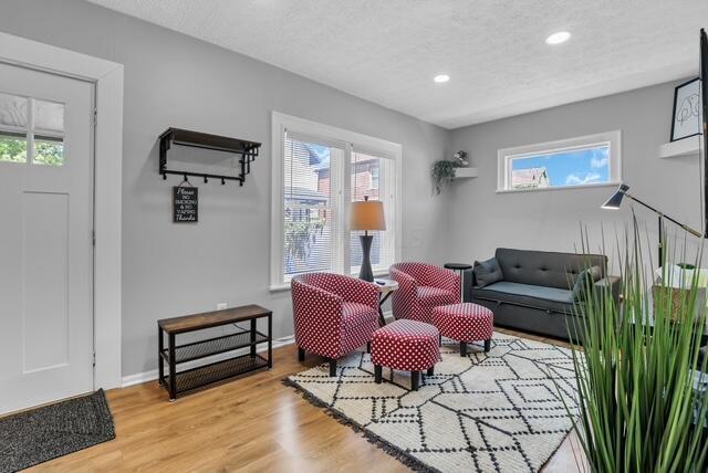 Building Photo - 745 Sullivant Ave