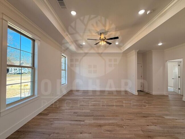 Foto del edificio - Bella Vista Single-Family Home- 3 Bed/ 2 Bath- Beautiful Cheston Plan