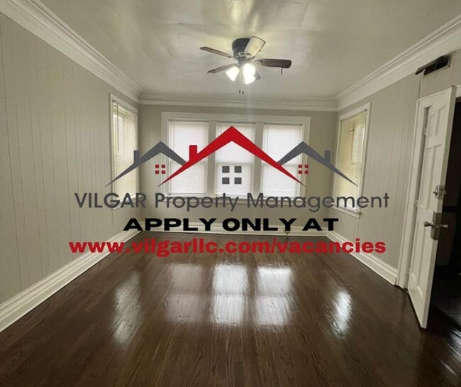 Foto del edificio - 3743 Adams St