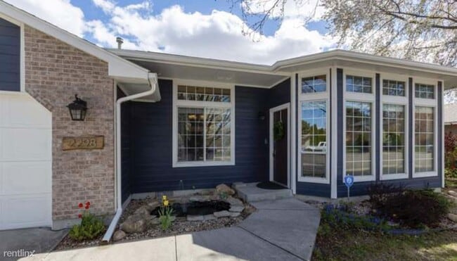 Building Photo - 3 br, 2 bath House - 2298 North Amethyst A...