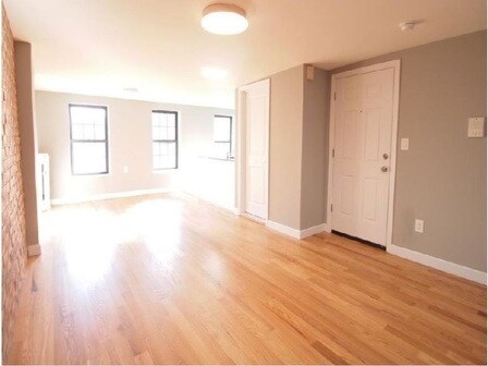 Primary Photo - 712 Lafayette Ave