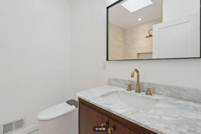 Foto del edificio - 55 P St NW