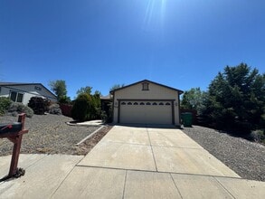 Building Photo - 5726 Dewberry Ct