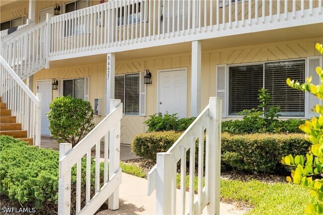 Foto del edificio - 4627 Bayshore Dr
