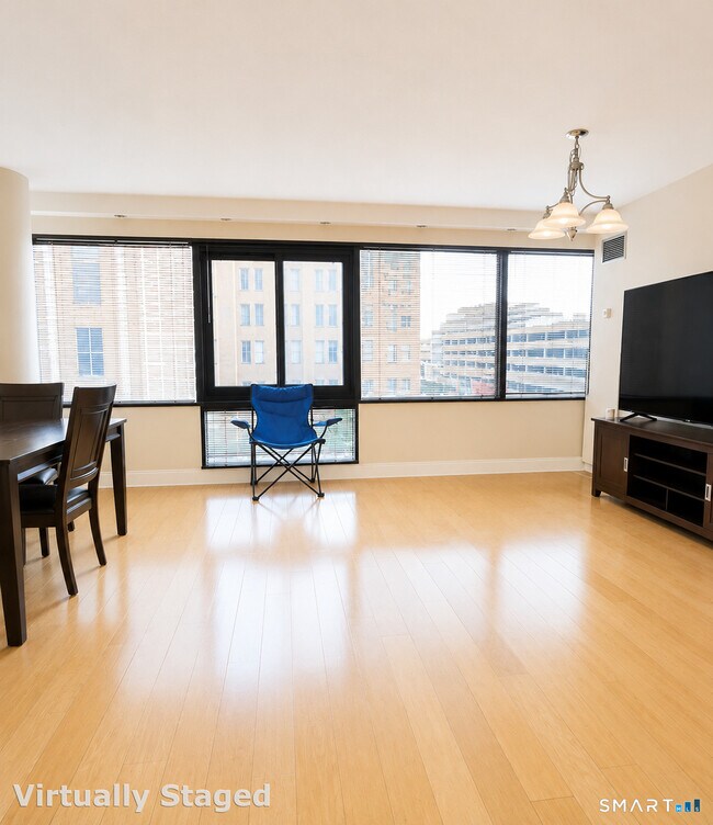 Foto del edificio - 127 Greyrock Pl