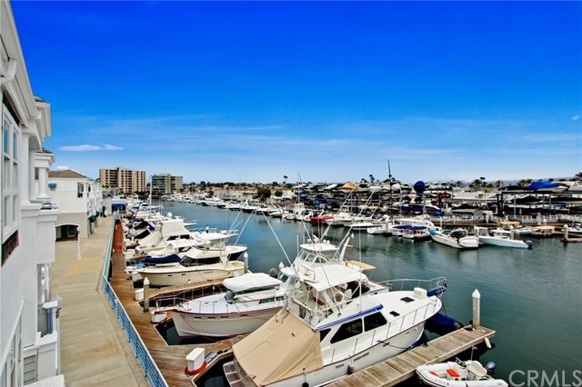 Foto del edificio - 2600 Newport Blvd