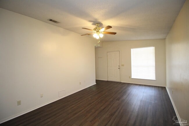 Building Photo - 420 Oak Knoll Ln