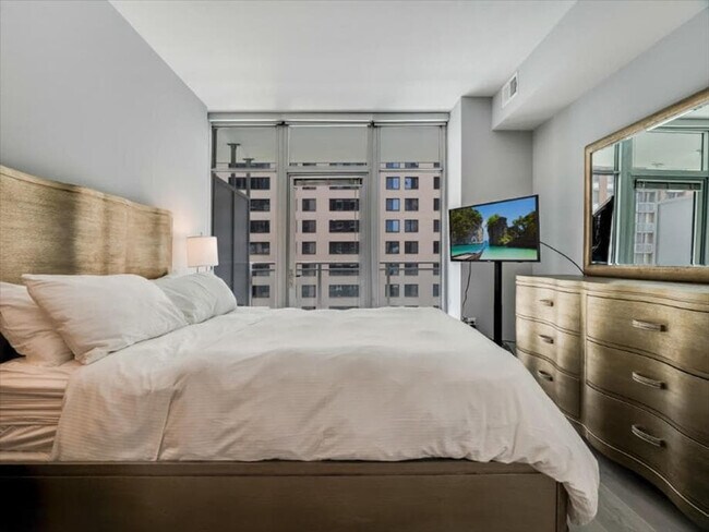Foto del edificio - 4836 Rugby Ave