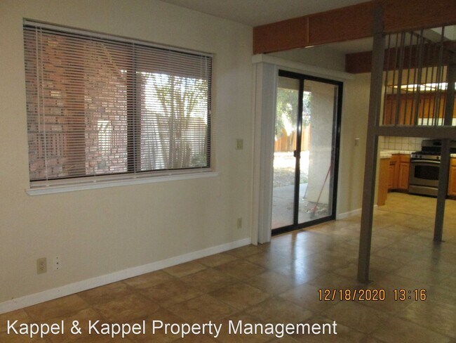 Building Photo - 3 br, 2.5 bath House - 405 N Lincoln Street