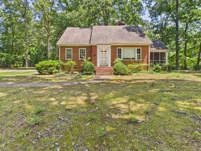 Building Photo - 2253 Brookwood Rd