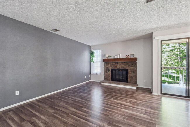 Building Photo - 10950 W Florida Ave