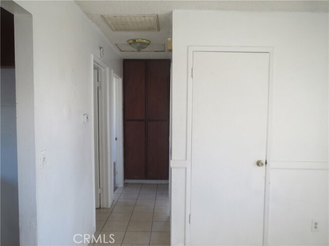 Foto del edificio - 20316 Rimrock Rd E