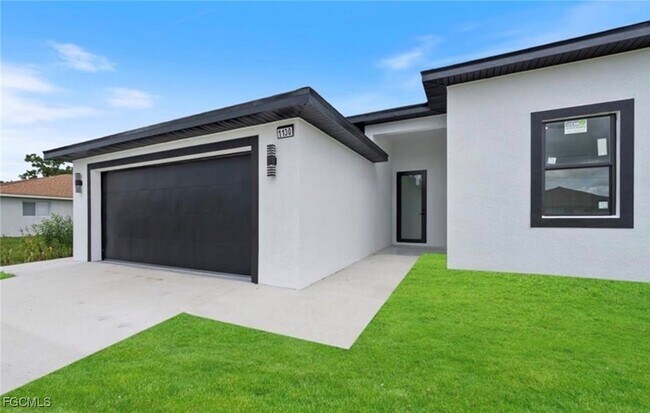 Building Photo - 1130 Ivan Ave S