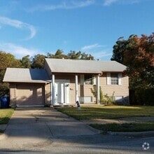 Building Photo - 1013 Montclair Dr