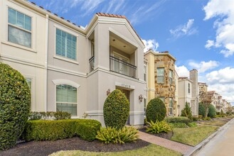 Building Photo - 13428 Preston Cliff Ct