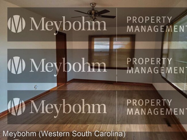 Building Photo - 3 br, 1.5 bath House - 1457 Columbia Highw...