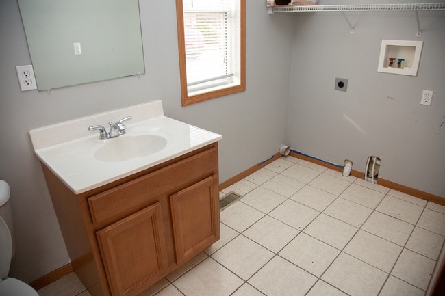 Building Photo - 2676 Raven Oaks Dr