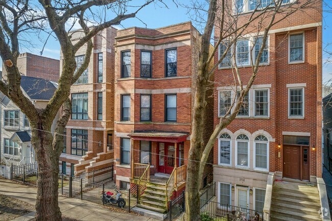 Building Photo - 2730 N Wayne Ave