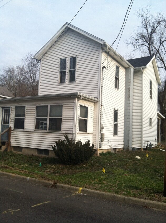 Primary Photo - 30 Brown Ave