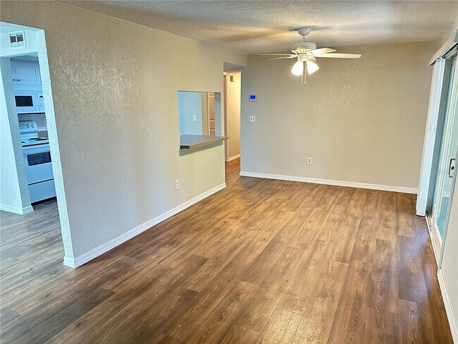 Building Photo - 139 Hunter Lake Dr