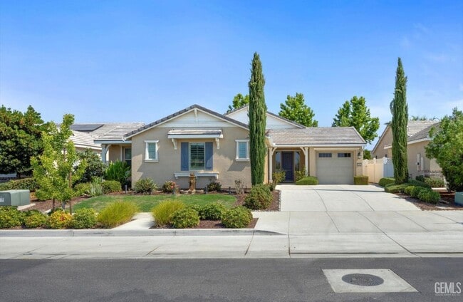 Building Photo - 13600 Pixton Ave